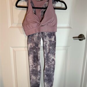 SET! Lululemon Athletica Mauve Sports Bra and Tie-Dye Leggings